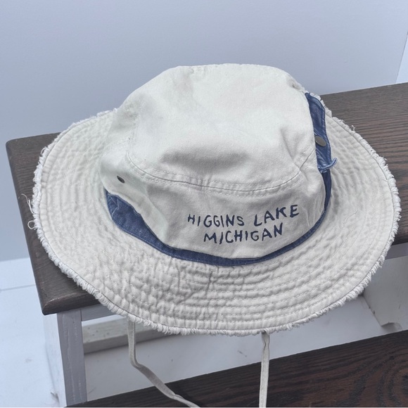 Higgins Lake, Michigan Size XL Fishing/Bucket Hat Tan With Navy Blue Snap Pocket - Picture 1 of 7